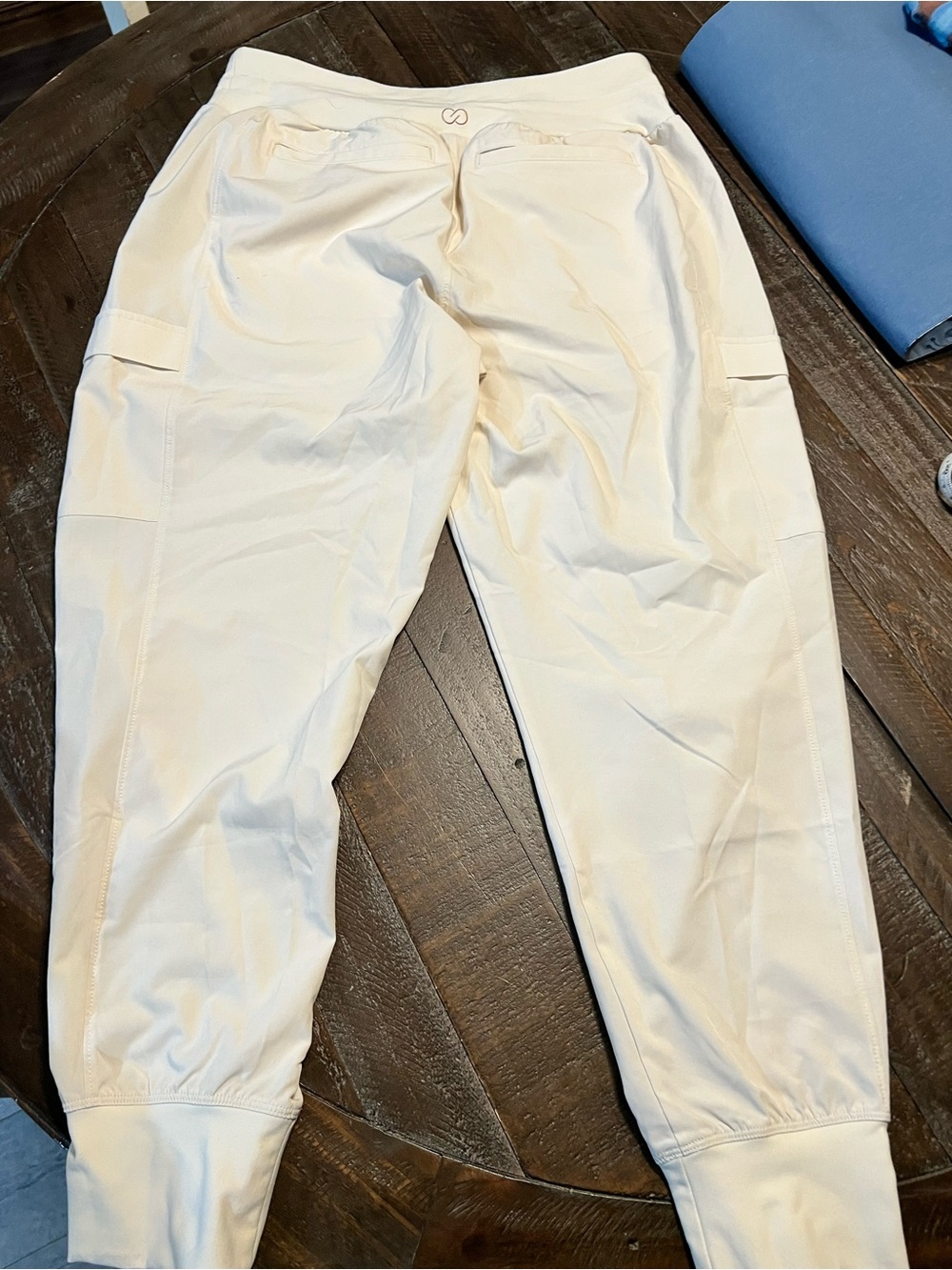 CALIA by Carrie Underwood Cream Cargo Joggers